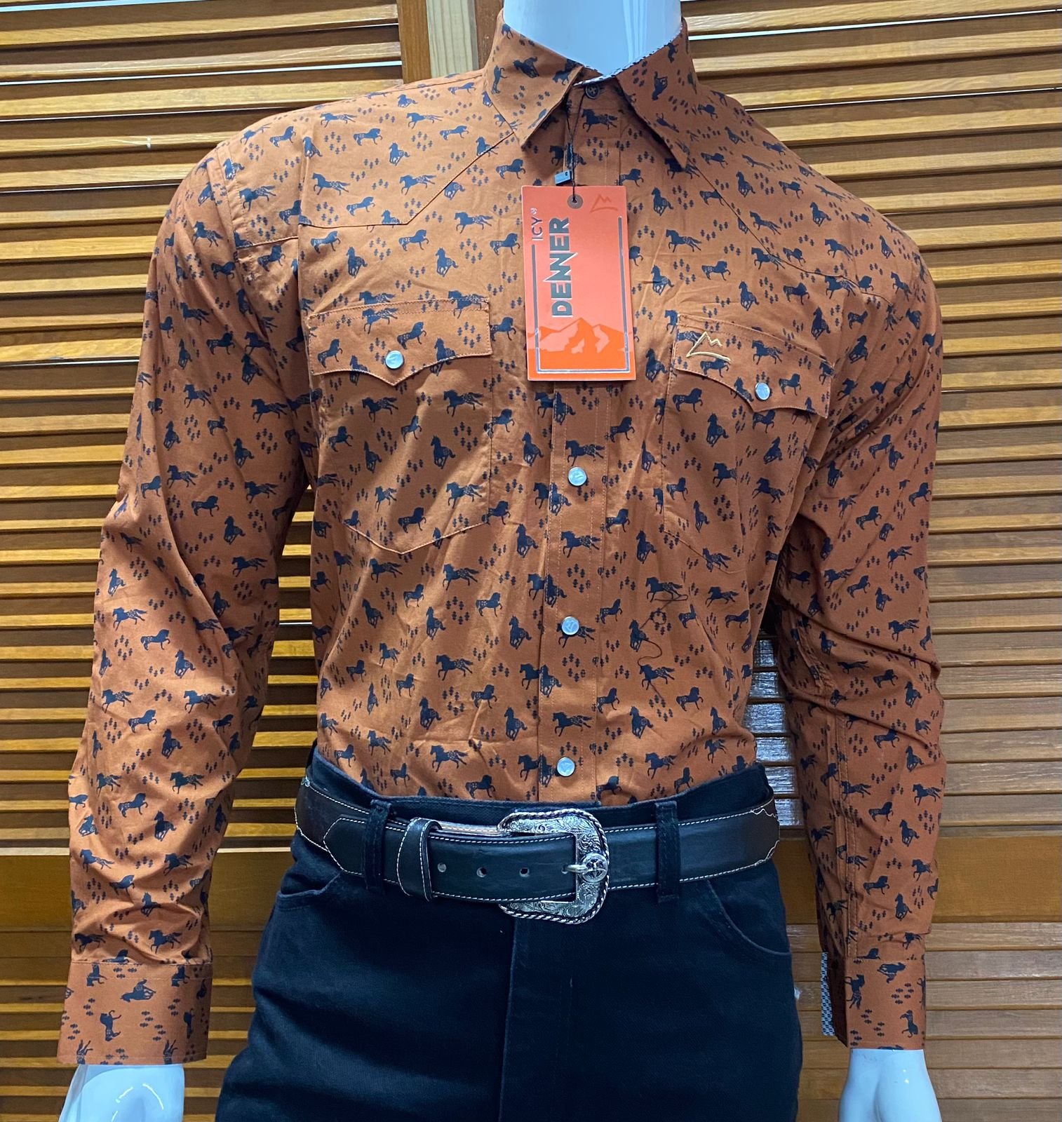 CAMISA CABALLERO DENVER SHEDRON ESTAMPADO CABALLOS 1