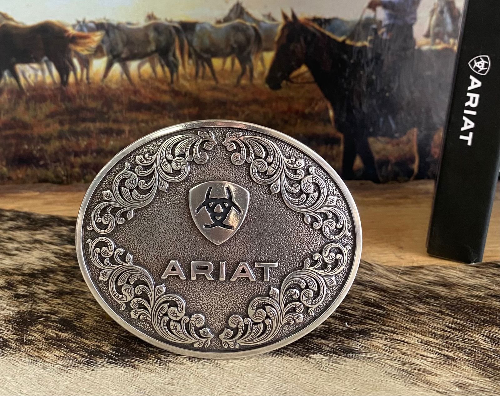 HEBILLA CABALLERO ARIAT OVALADA COLOR PLATA ANTIGUA 1