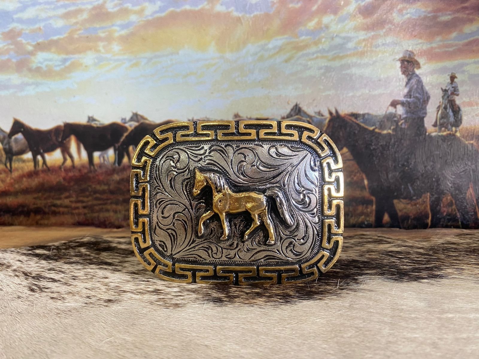 HEBILLA CABALLERO RECTANGULAR CABALLO DETALLE DORADO 1